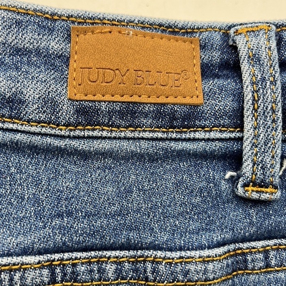 Judy Blue 5” Inseam High Rise Shorts Size 1XL - Picture 10 of 16